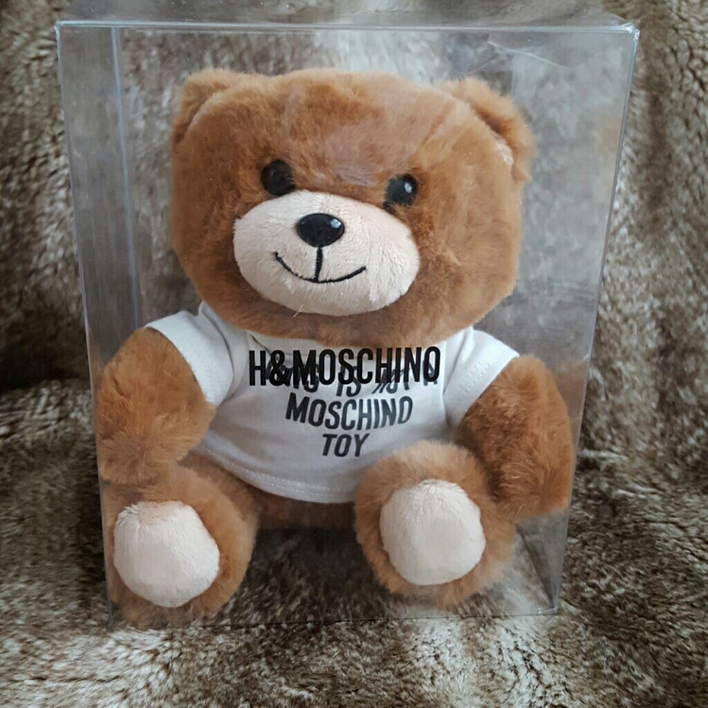 Moschino x H&M Teddy Bear iPhone Case - Picture 3 of 4